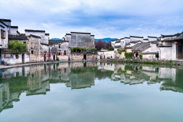 什么类型的书看三遍还想看？